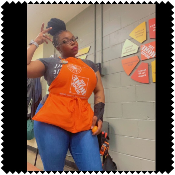 Meet your Posher, Paris - Picture 1 of 1